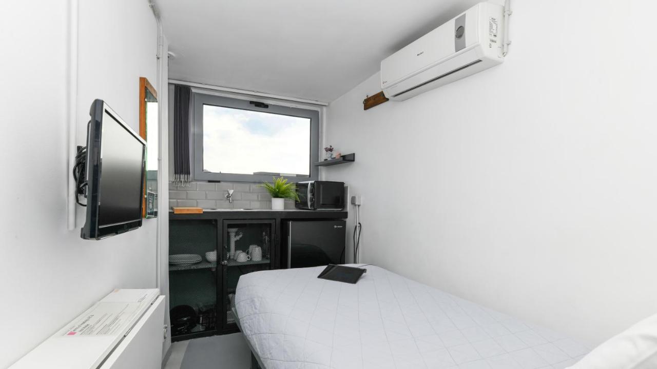 Monastiraki Citycenter Sleepbox- Unspoiled Athens Apartments Eksteriør bilde